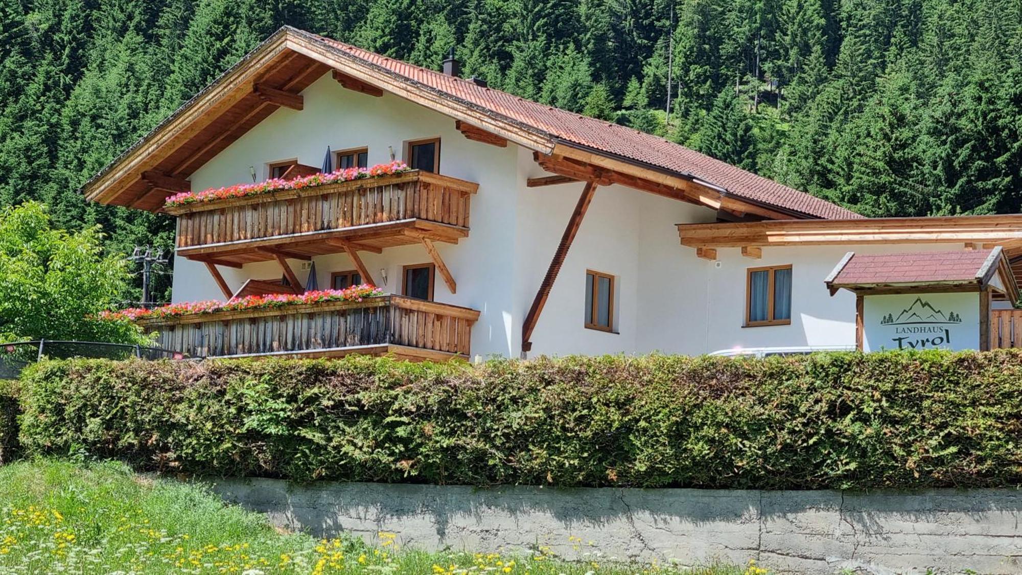 Отель Gastehaus Landhaus Tyrol Грис-им-Зельрайн Экстерьер фото